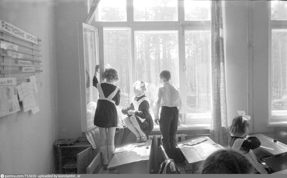 Советские окна в школах