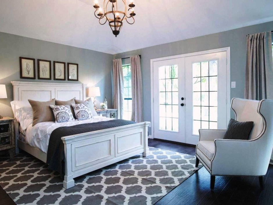 Оливково серая спальня