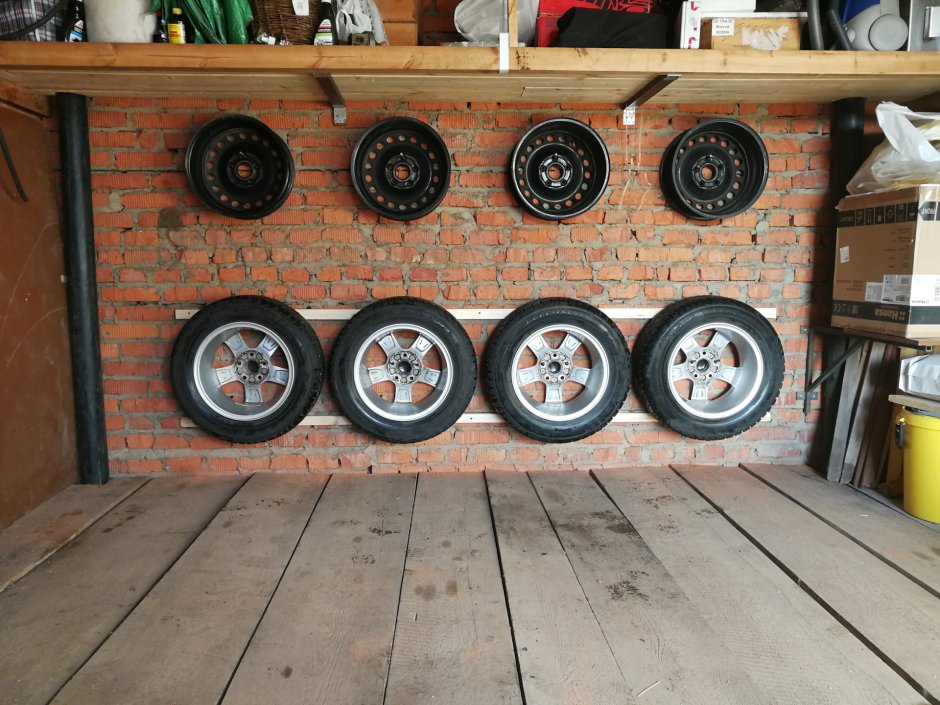 Стеллаж для колес ЛФ H-1026