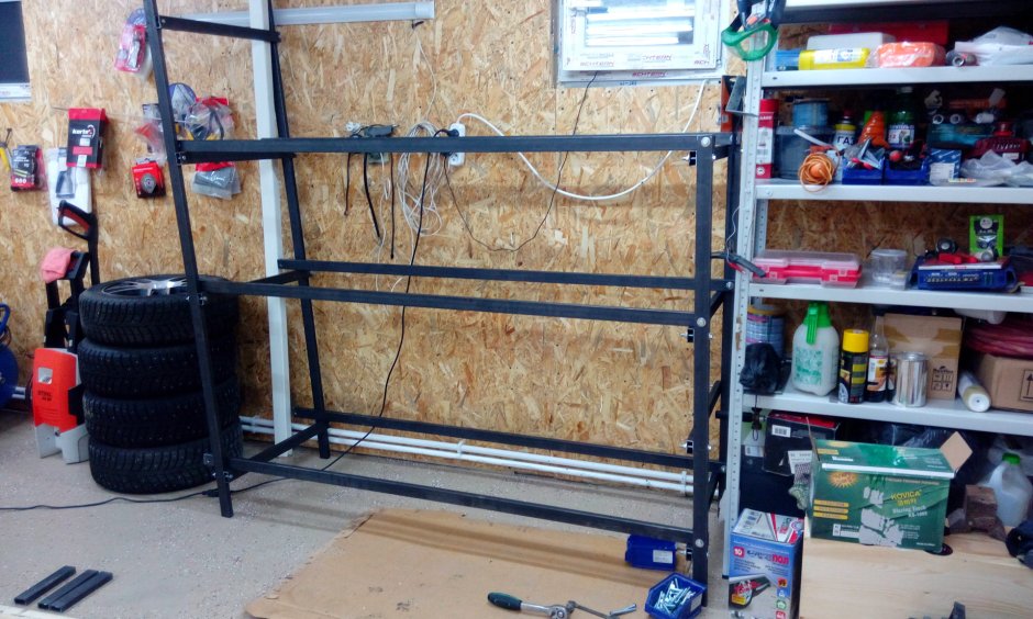 Квадратная резина в гараж