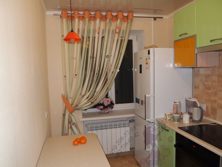 Штора на кухню на одну сторону с люверсами