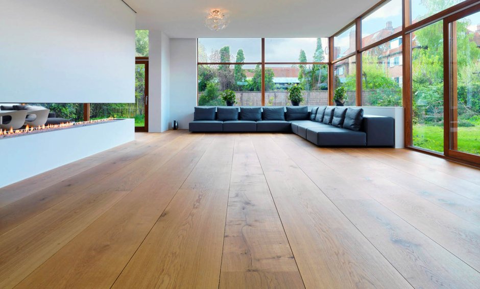 Пол в гостиной