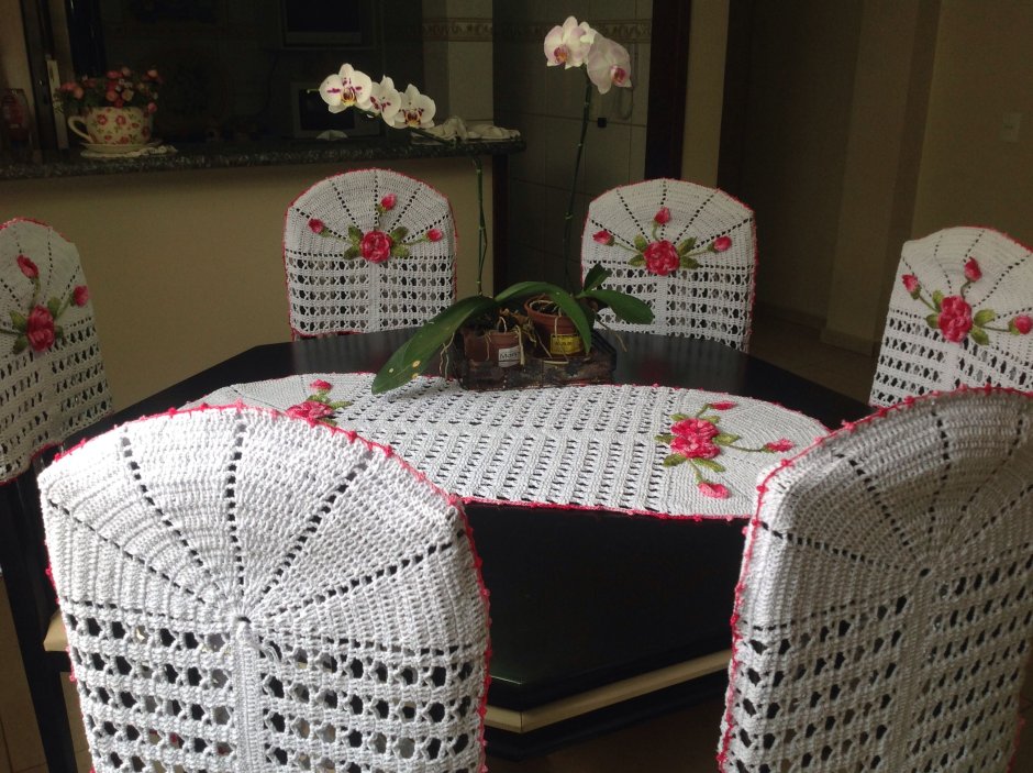 Вязаные накидки на стулья для кухни
