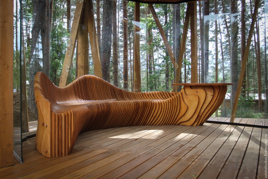 Необычные деревянные скамейки