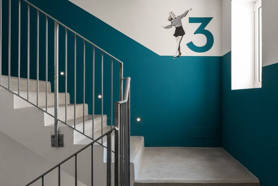 Лестница в подъезде