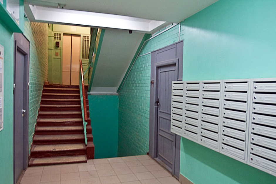 Стильный подъезд