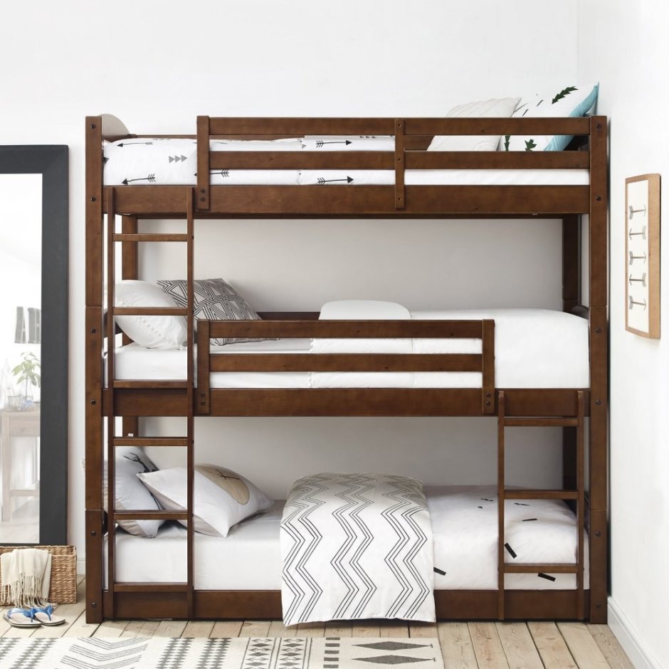 Кровать деревянная для троих детей