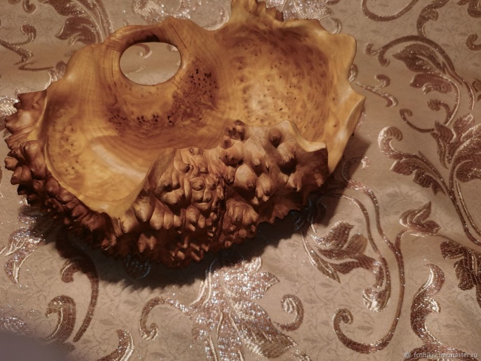 Мебель из Капа и сувеля