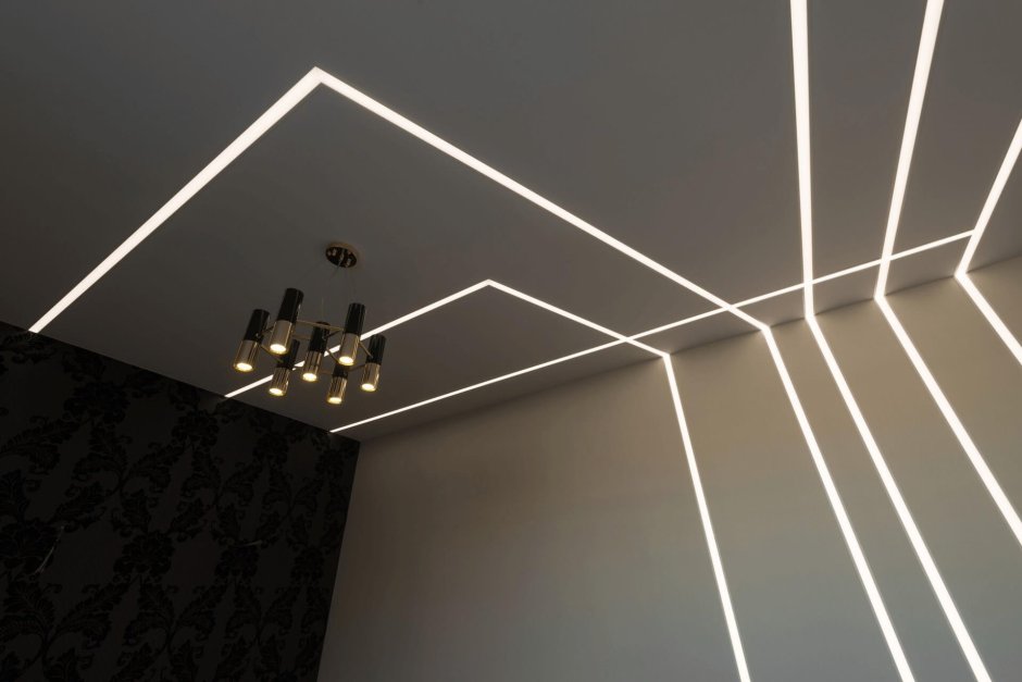 Светодиодные линии на натяжном потолке