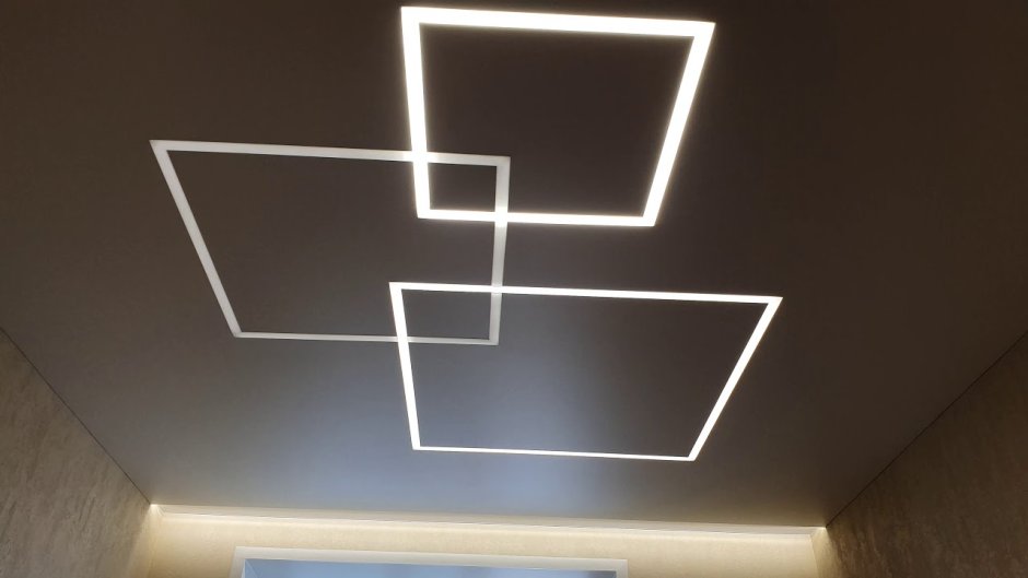 Световые линии на натяжном потолке