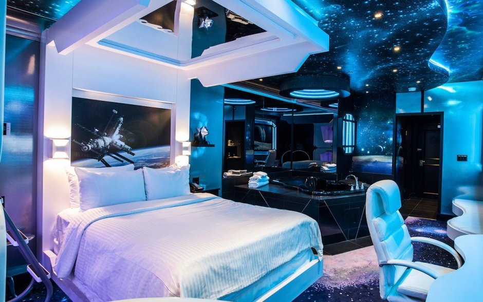 Офис в космическом стиле