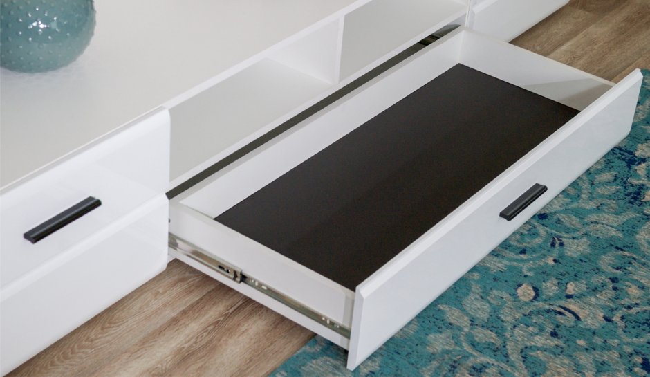 Выдвижной телевизор