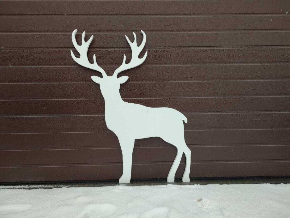 Новогодний декор на окно из пенопласта