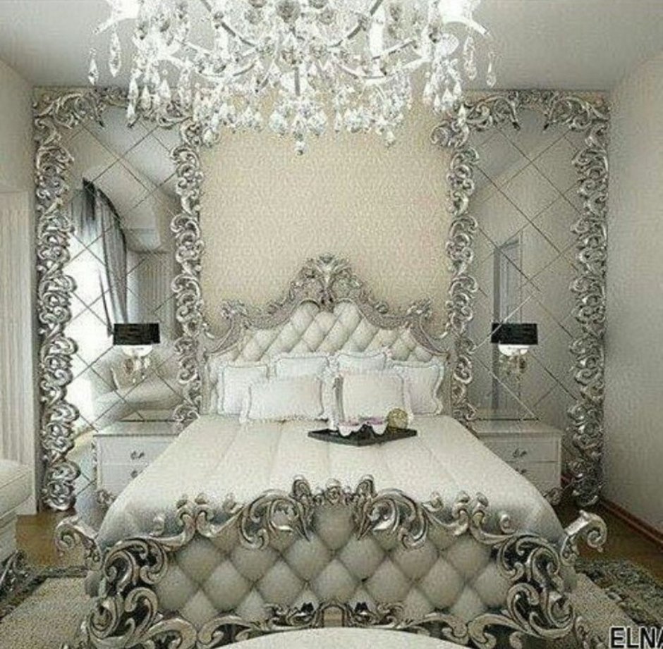 Спальня в бело серебристых тонах