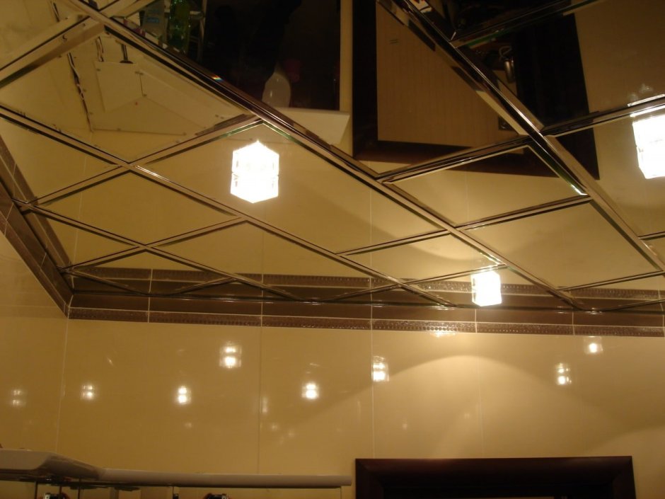 Потолок Армстронг зеркальный