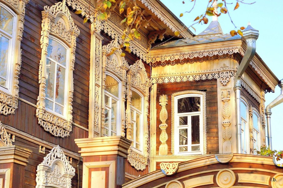 Пропильная домовая резьба