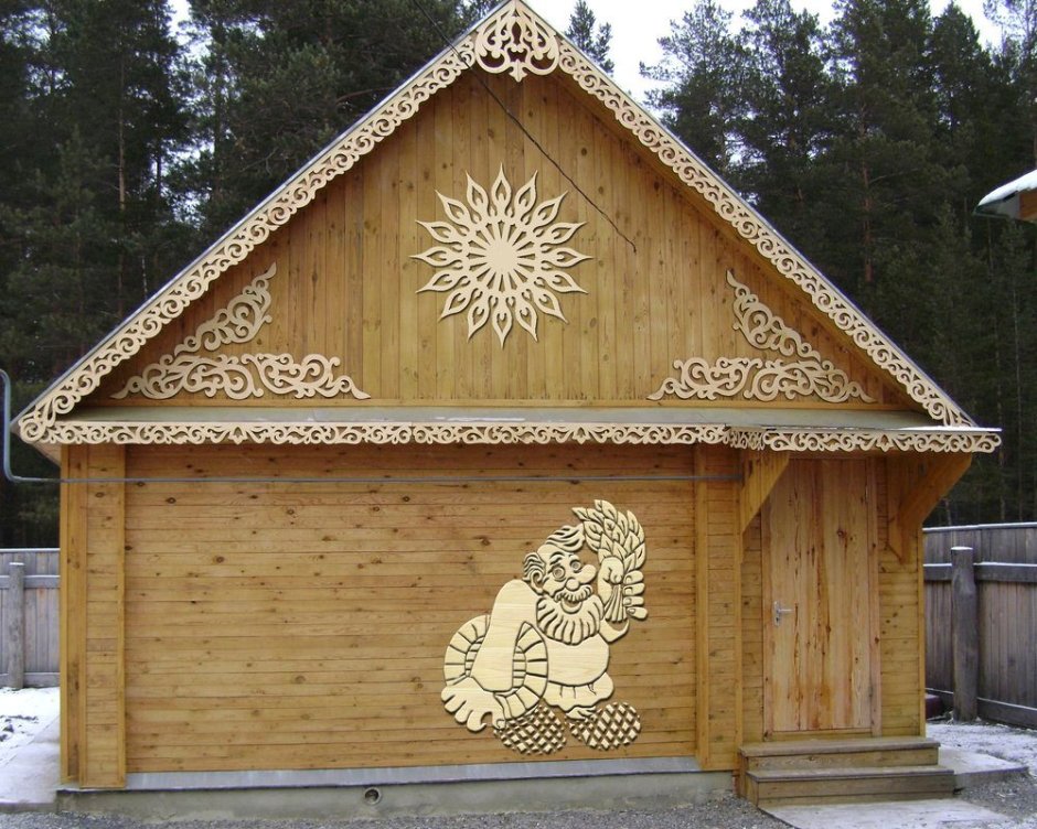 Красивые деревянные ворота