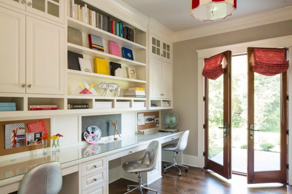 Рабочая зона для троих детей