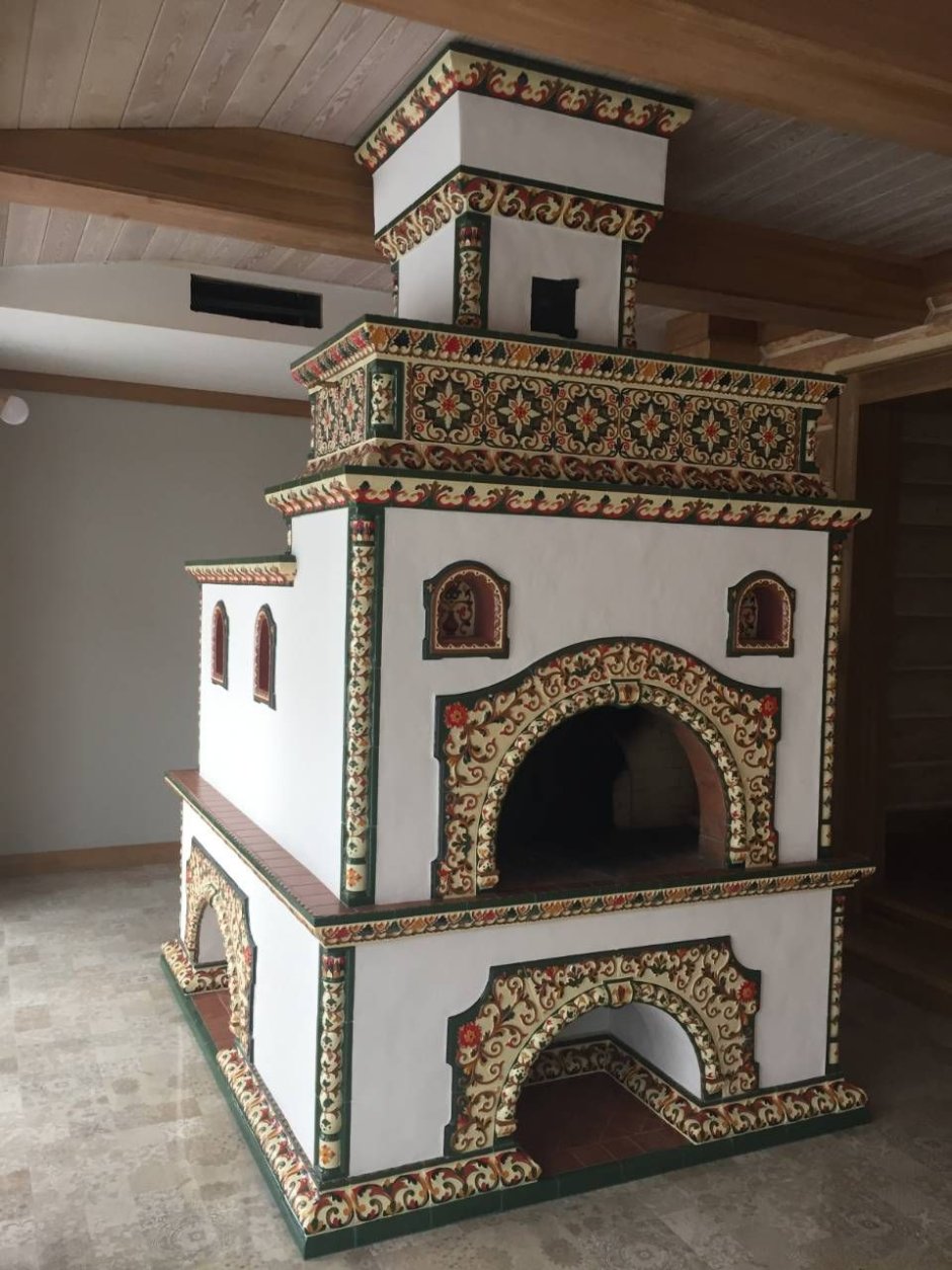 Русская печь с изразцами