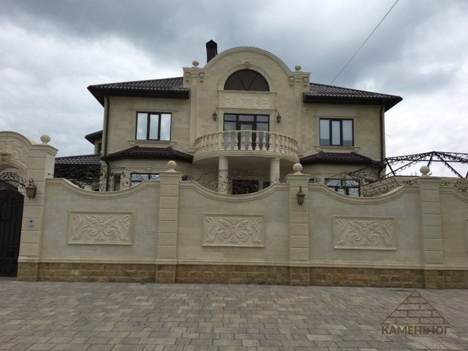 Дворец Амирова в Махачкале