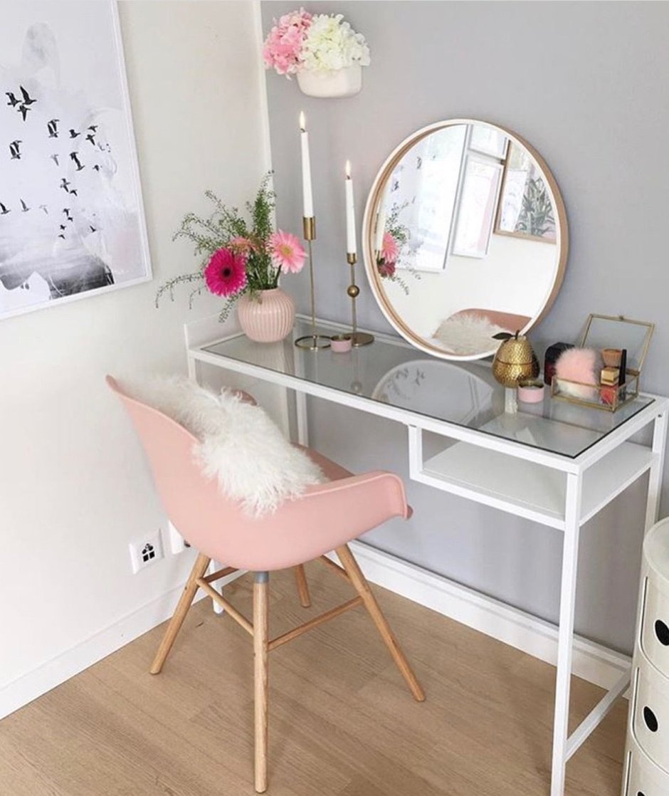 Туалетный столик икеа ВИТШЁ