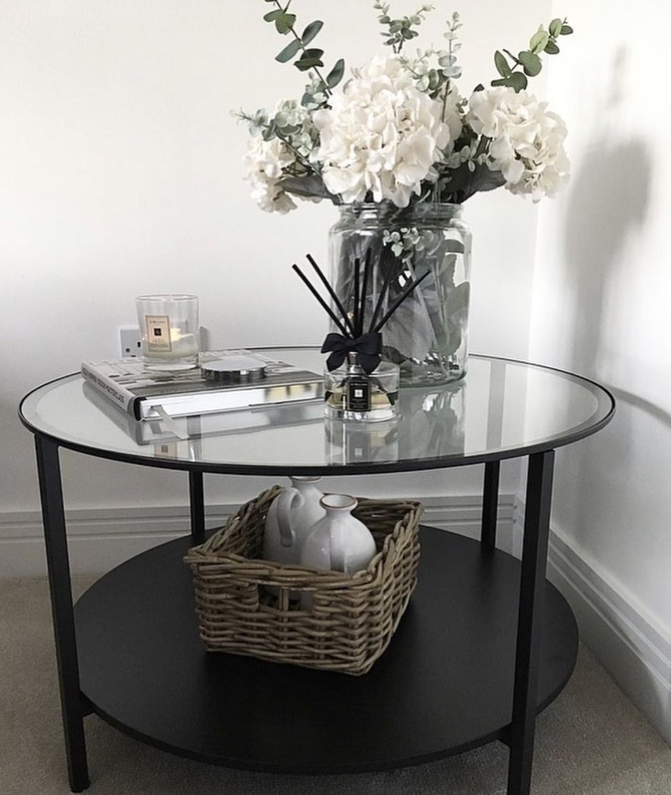 Столик икеа ВИТШЕ