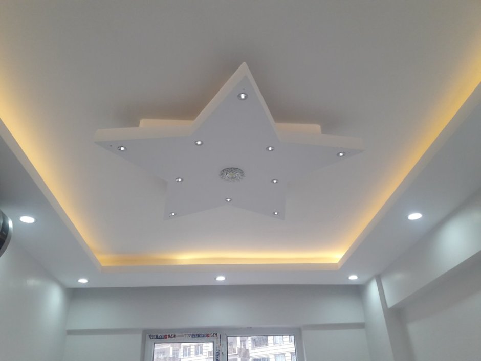 Фигурный подвесной потолок