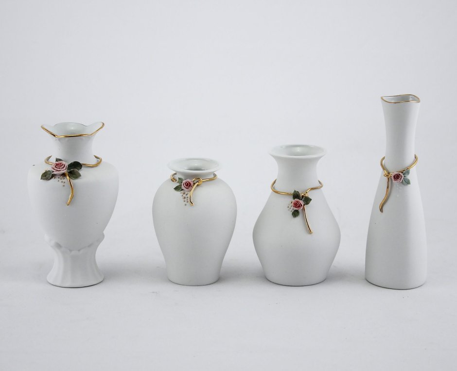 Мини вазочки. Маленькие вазы. Ваза для цветов фарфор белая. Керамические мини вазочки. Классическая фарфоровая ваза.