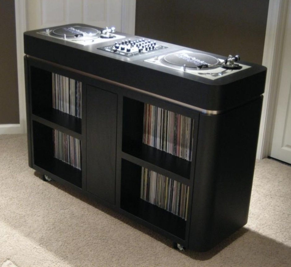 Стол для винила