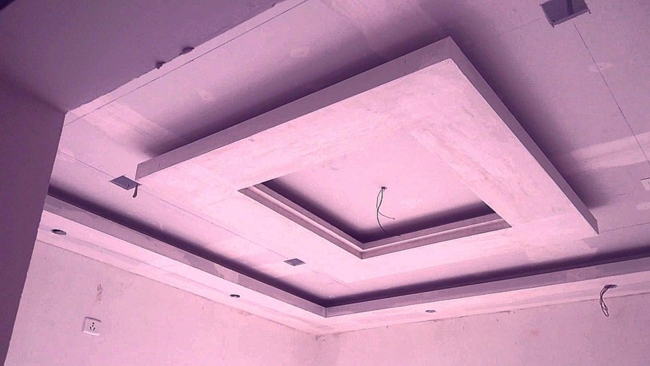 Гипсокартонный короб на потолке