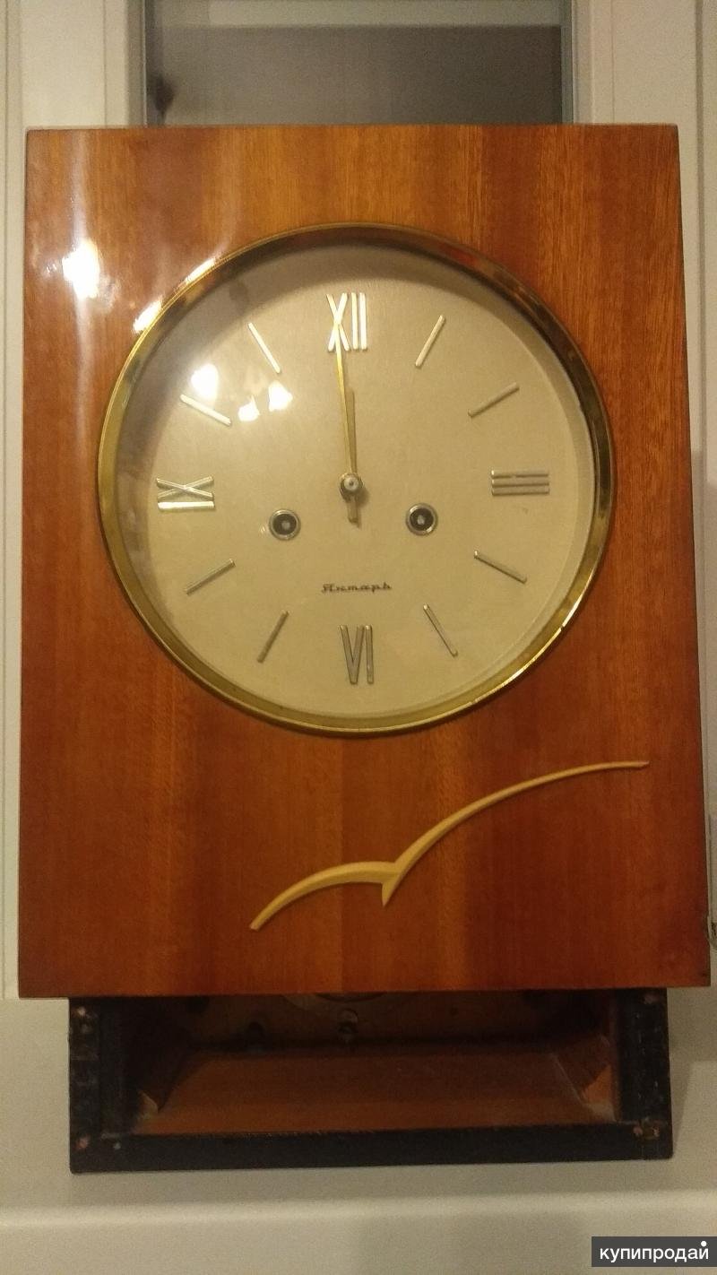 Часы янтарь с боем 1969