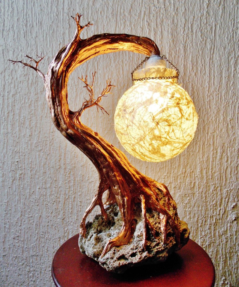 Лампа в виде дерева