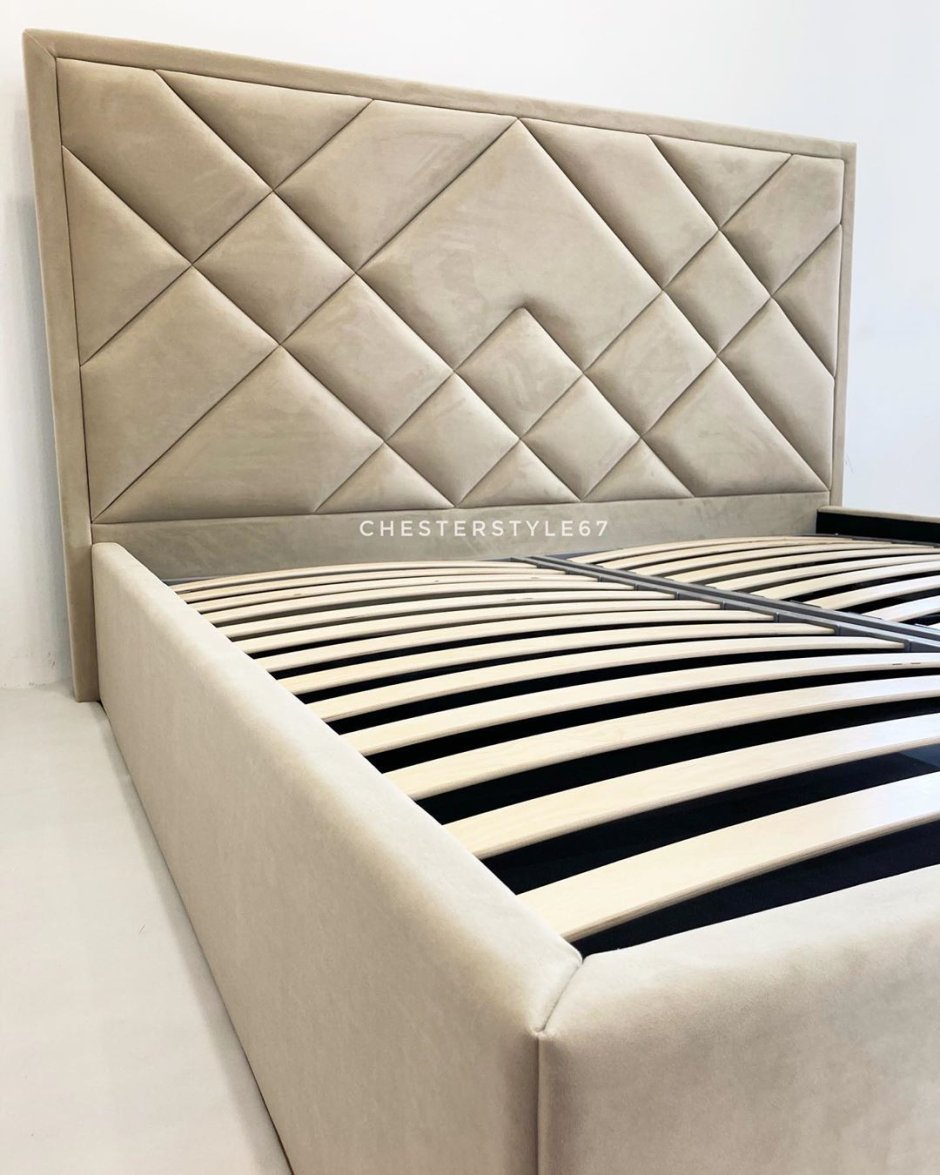 Кровать мягкая геометрия