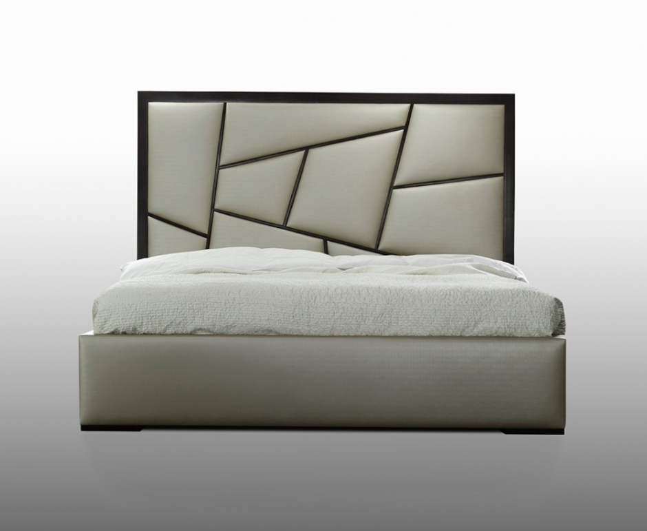 Кровать с геометрическим изголовьем