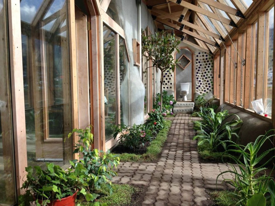 Экологичный дом с зимним садом