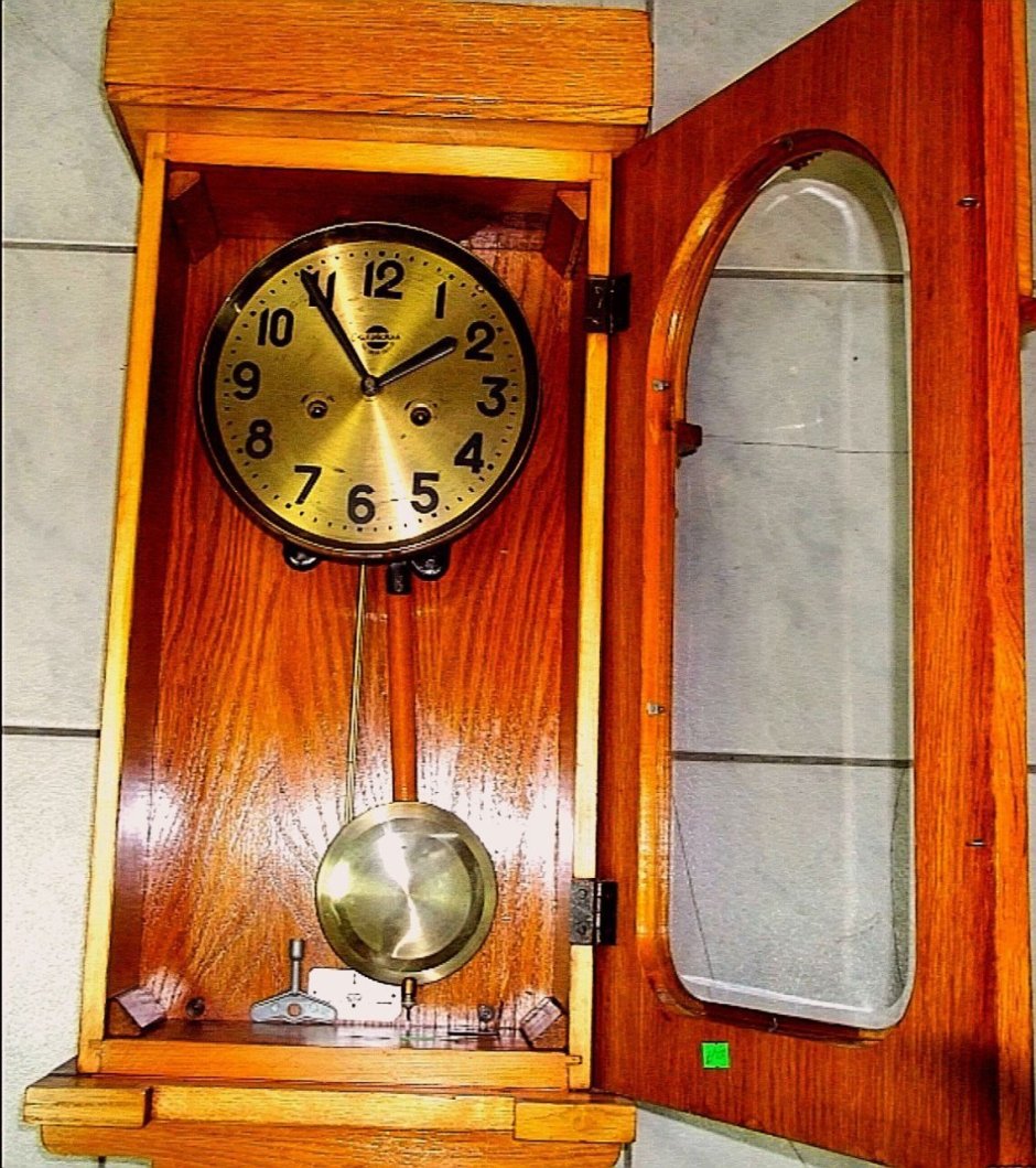Часы янтарь 1959 года