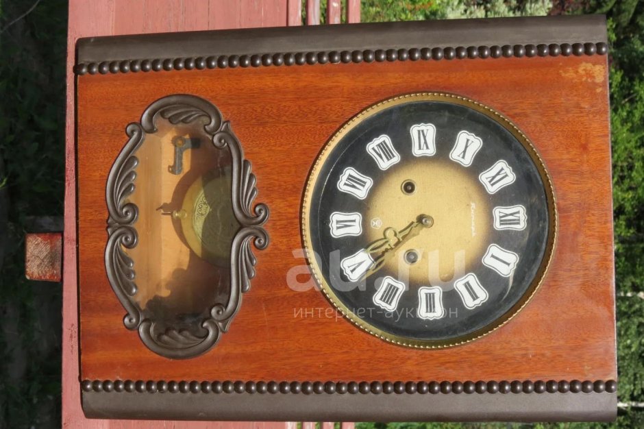 Часы янтарь СССР настенные с маятником