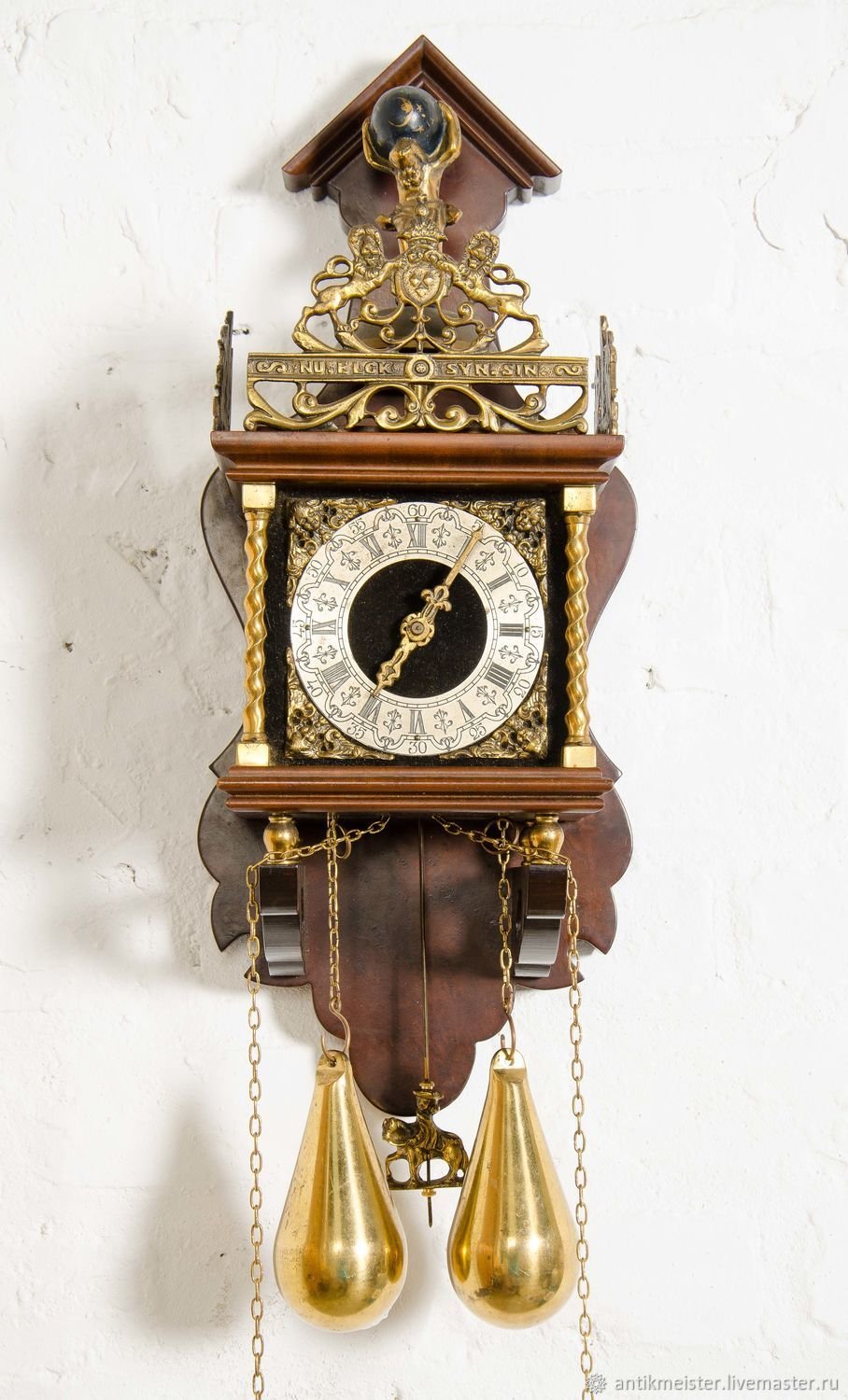 Часы настенные антикварные с маятником механические старинные