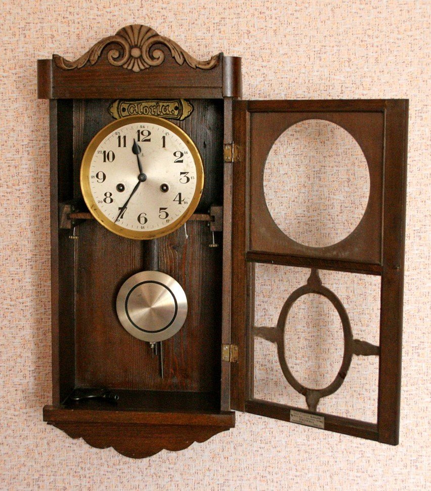Часы настенные антикварные с маятником механические старинные