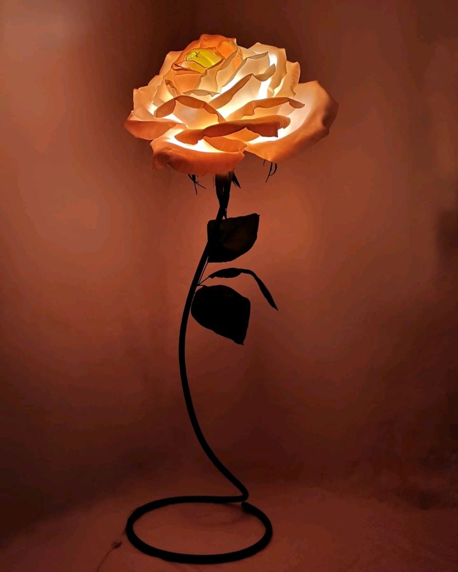Лампа цветок