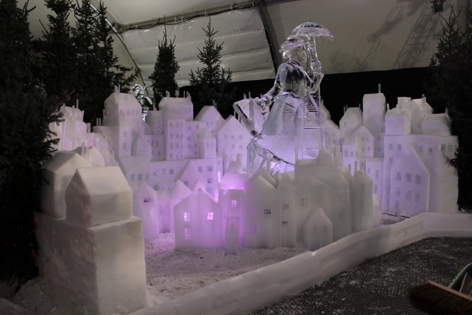 Декорация ледяной дворец