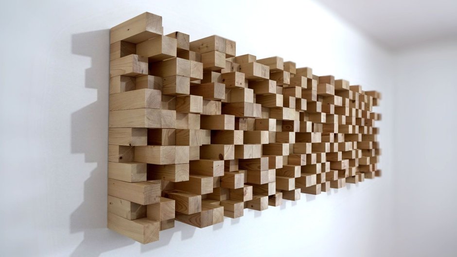 Панно из деревянных брусков на стену