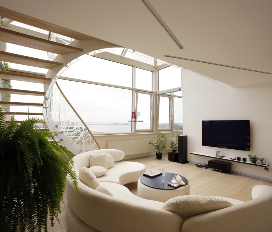 Двухэтажная квартира с панорамными окнами