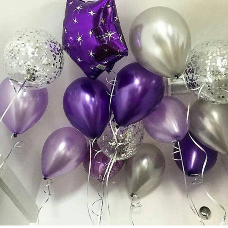 Серебряные и фиолетовые шары