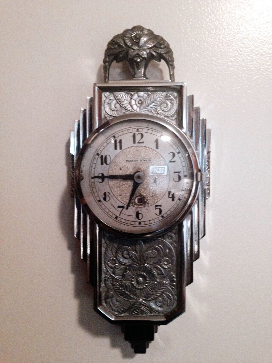 Старинные часы арт деко