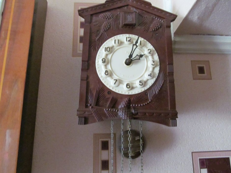 Советские часы на стену