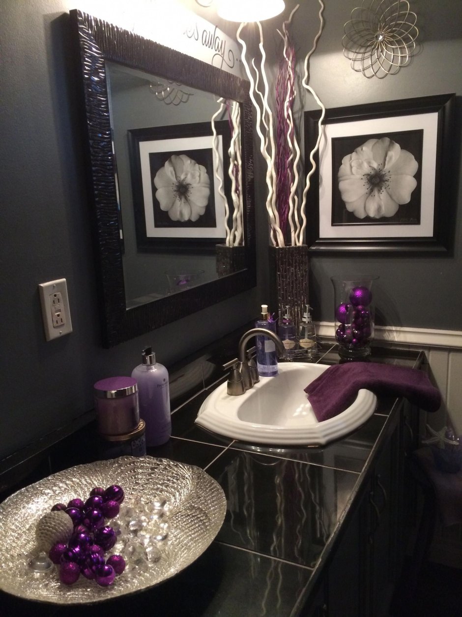 Черно фиолетовая ванная комната