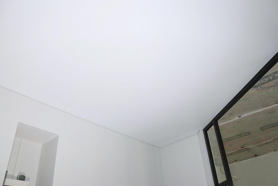 Матовый тканевый натяжной потолок